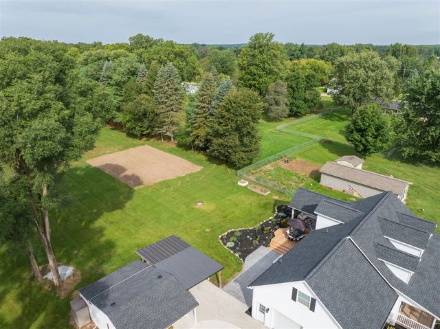 1469 Roods Lake Road, Lapeer, MI 48446