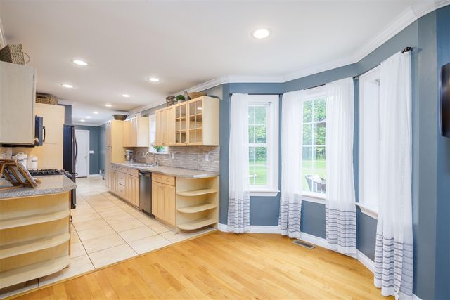 1469 Roods Lake Road, Lapeer, MI 48446
