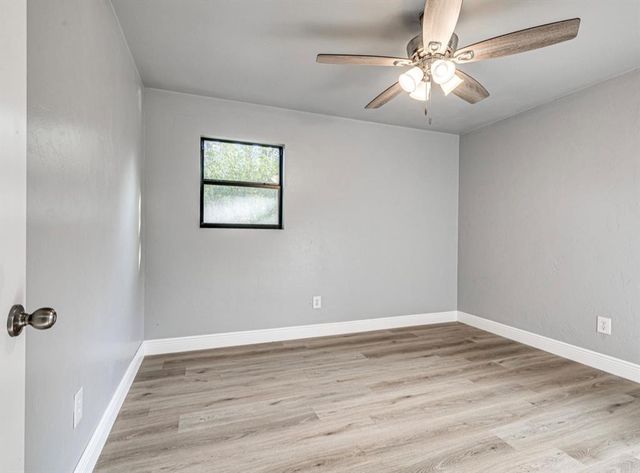 47110 Garretts Lake Road, Shawnee, OK 74804