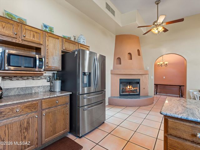 10301 N Thornydale Road, Tucson, AZ 85742