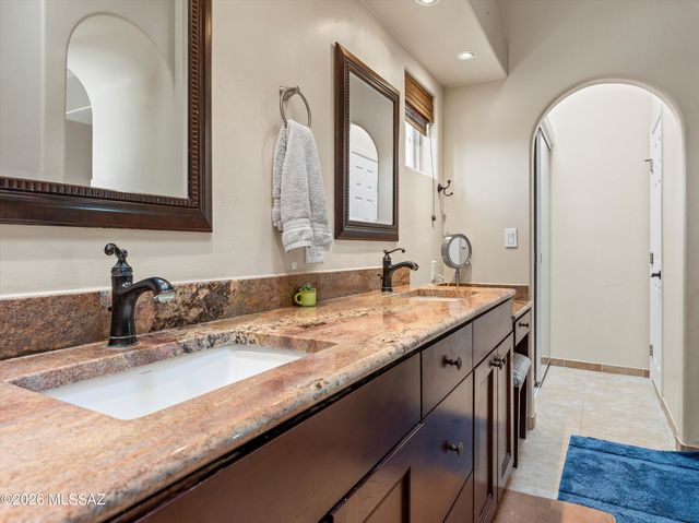 10301 N Thornydale Road, Tucson, AZ 85742