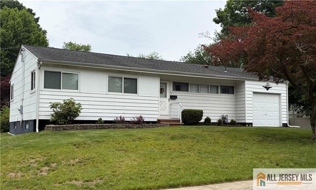 89 S Pennington Road, New Brunswick, NJ 08901