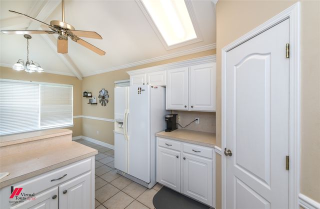 2015 Meadow Bend, Shreveport, LA 71118