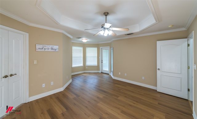 2015 Meadow Bend, Shreveport, LA 71118