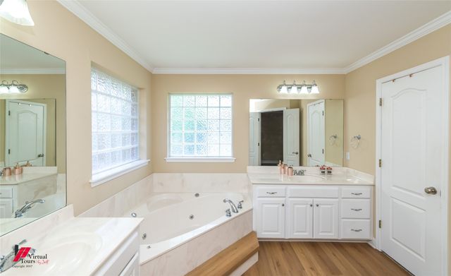 2015 Meadow Bend, Shreveport, LA 71118