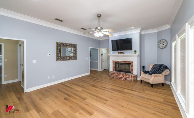2015 Meadow Bend, Shreveport, LA 71118