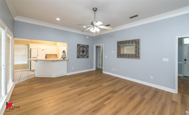2015 Meadow Bend, Shreveport, LA 71118