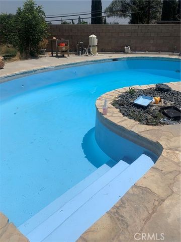 4957 Noble Street, Riverside, CA 92503