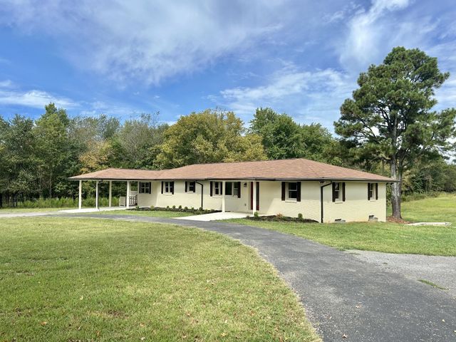 3786 Gnat Hill Rd, Manchester, TN 37355