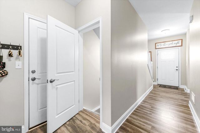5 BOUNDARY RD, New Freedom, PA 17349