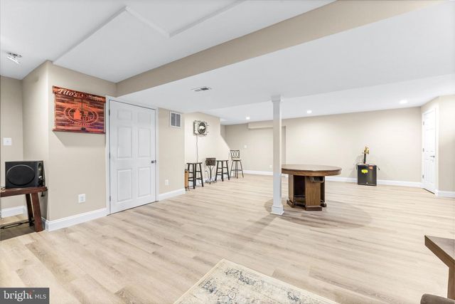 5 BOUNDARY RD, New Freedom, PA 17349