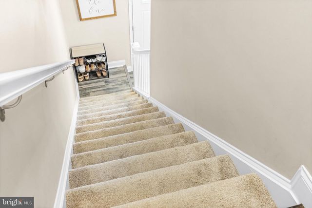 5 BOUNDARY RD, New Freedom, PA 17349