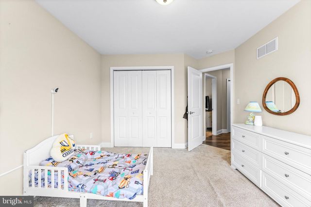 5 BOUNDARY RD, New Freedom, PA 17349