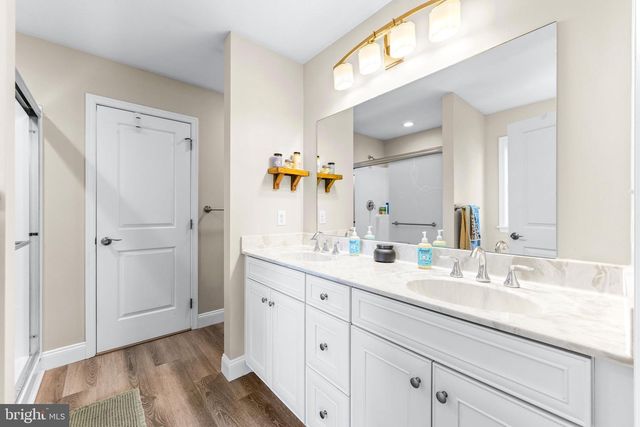5 BOUNDARY RD, New Freedom, PA 17349