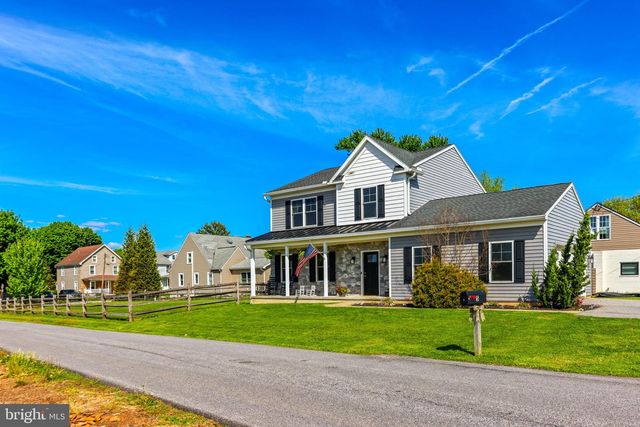 5 BOUNDARY RD, New Freedom, PA 17349