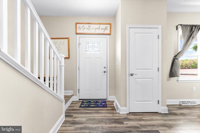 5 BOUNDARY RD, New Freedom, PA 17349