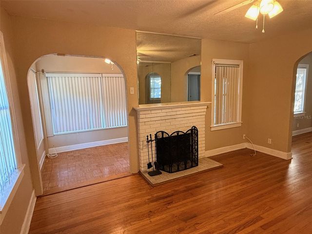 1908 20TH AVENUE N, St Petersburg, FL 33713