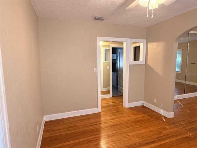 1908 20TH AVENUE N, St Petersburg, FL 33713