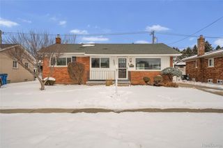 20886 Crestmont Lane, Dearborn Heights, MI 48127