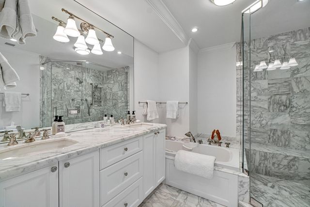 150 Bradley Place 203, Palm Beach, FL 33480
