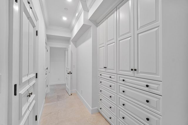 150 Bradley Place 203, Palm Beach, FL 33480