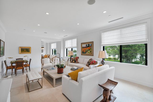 150 Bradley Place 203, Palm Beach, FL 33480