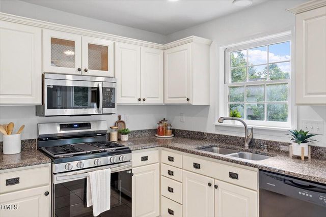 810 Northampton Drive, Cary, NC 27513