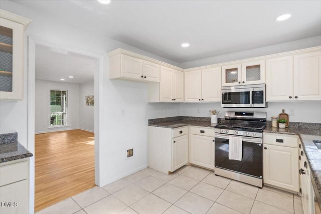 810 Northampton Drive, Cary, NC 27513