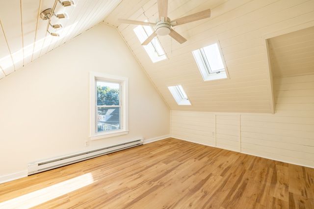 365 Whiting Avenue 3, Dedham, MA 02026