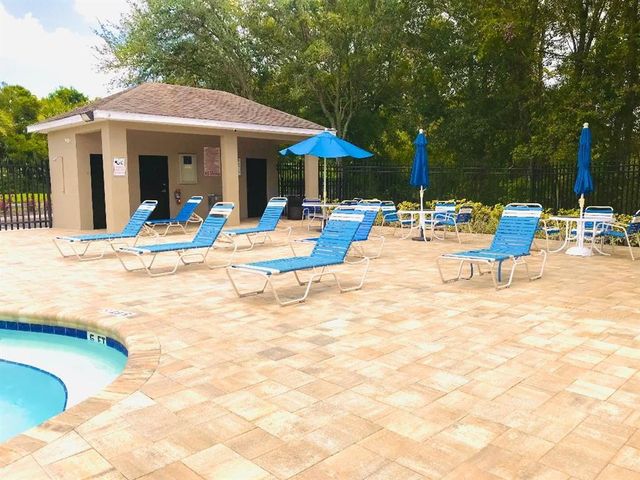 10007 EVANSTON PLACE, Tampa, FL 33624