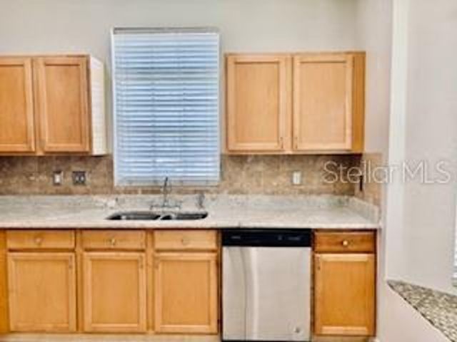 10007 EVANSTON PLACE, Tampa, FL 33624