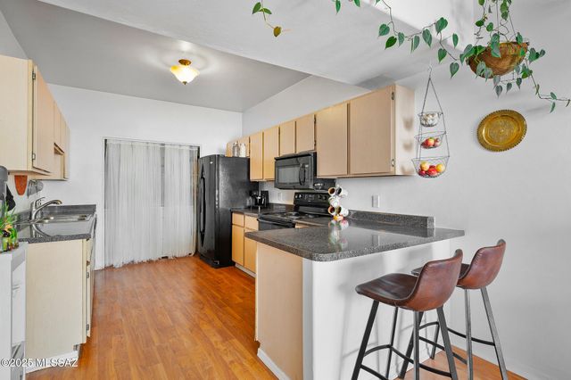 2081 W Cadbury Court, Tucson, AZ 85713