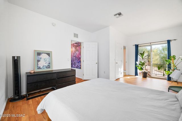 2081 W Cadbury Court, Tucson, AZ 85713