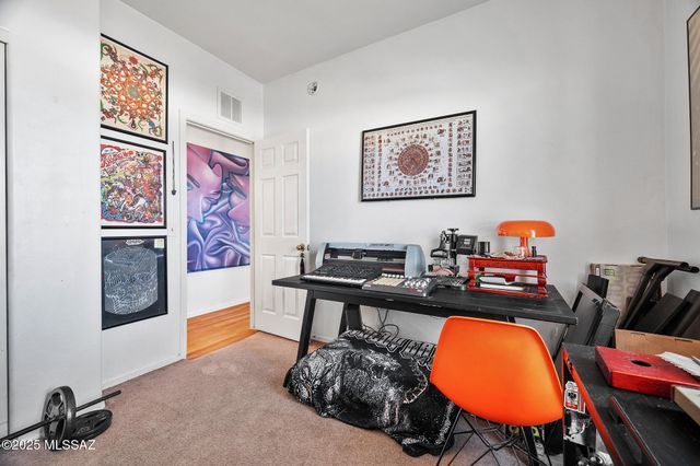 2081 W Cadbury Court, Tucson, AZ 85713