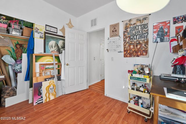 2081 W Cadbury Court, Tucson, AZ 85713