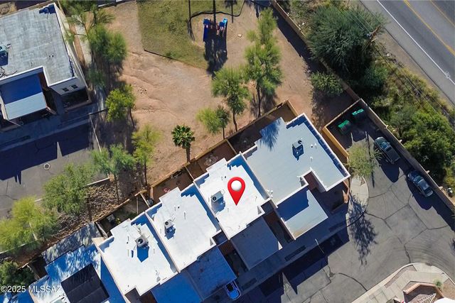 2081 W Cadbury Court, Tucson, AZ 85713