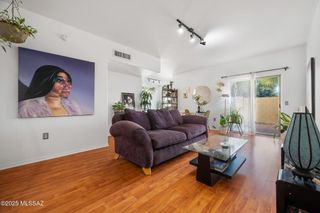 2081 W Cadbury Court, Tucson, AZ 85713