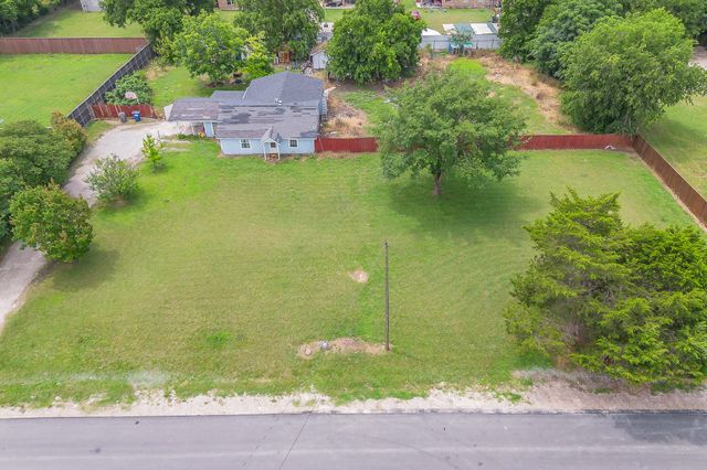816 Balkan Drive, Lancaster, TX 75134