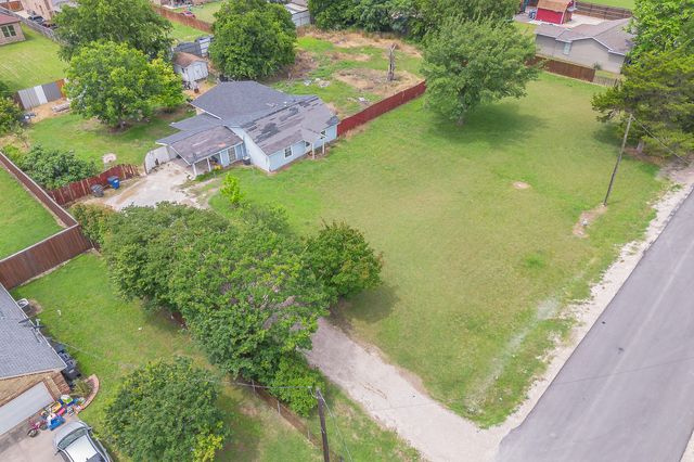 816 Balkan Drive, Lancaster, TX 75134