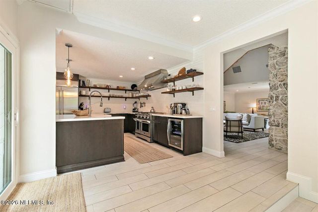 7575 HOLLYRIDGE Road, Jacksonville, FL 32256