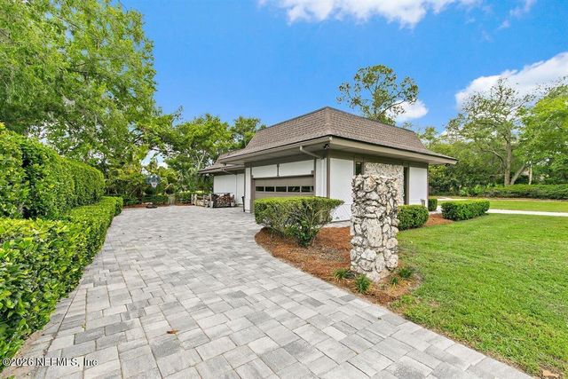 7575 HOLLYRIDGE Road, Jacksonville, FL 32256
