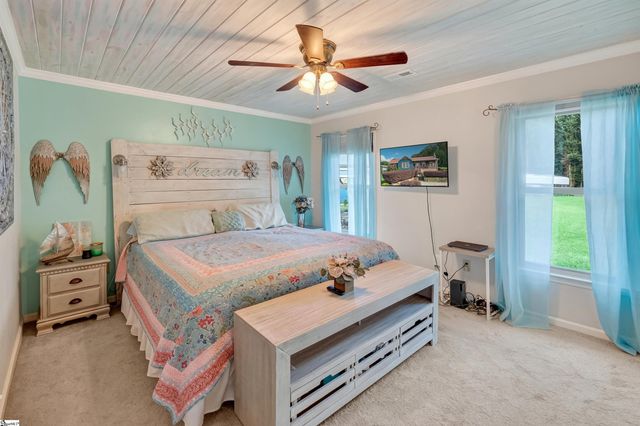 2625 Old Dobbins Bridge Road, Townville, SC 29689