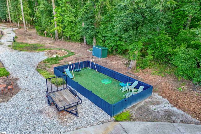 2625 Old Dobbins Bridge Road, Townville, SC 29689