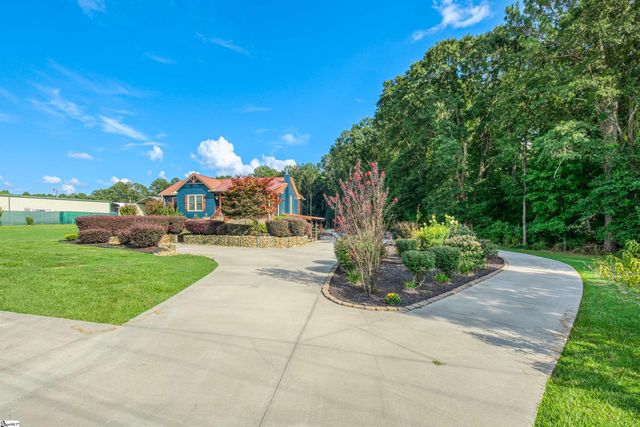 2625 Old Dobbins Bridge Road, Townville, SC 29689