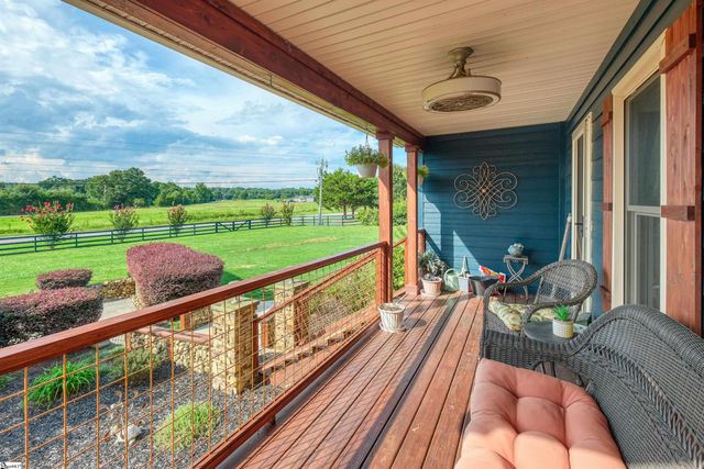 2625 Old Dobbins Bridge Road, Townville, SC 29689