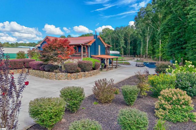 2625 Old Dobbins Bridge Road, Townville, SC 29689