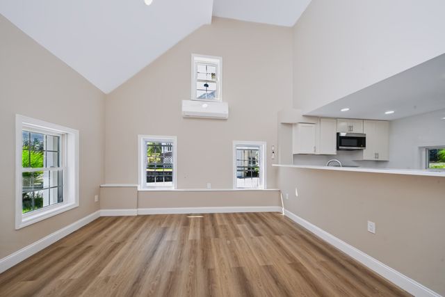 16 Winter Pl, Winchendon, MA 01475