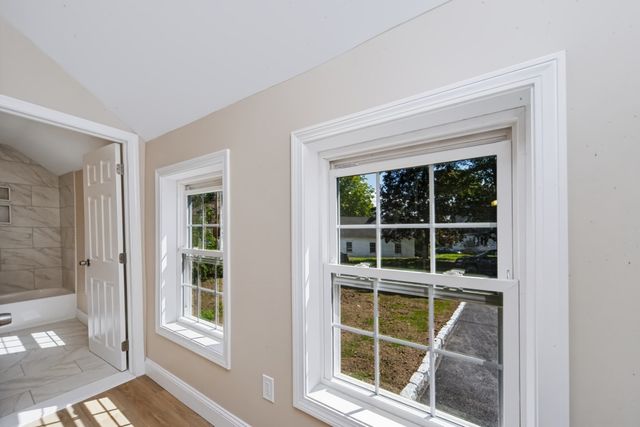16 Winter Pl, Winchendon, MA 01475