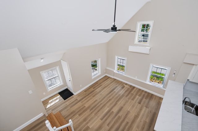 16 Winter Pl, Winchendon, MA 01475