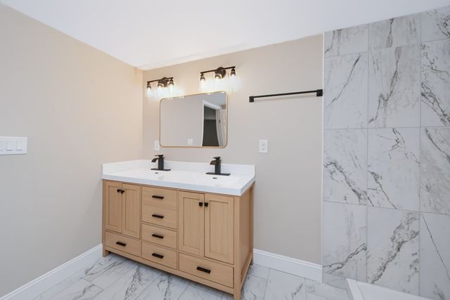 16 Winter Pl, Winchendon, MA 01475